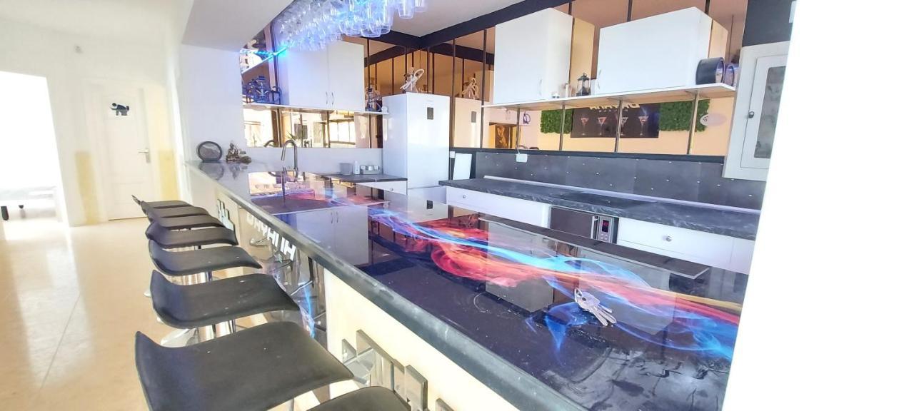 First Line Of The Ocean, 3 Bedrooms & Free Wifi Playa de las Americas  Exterior photo